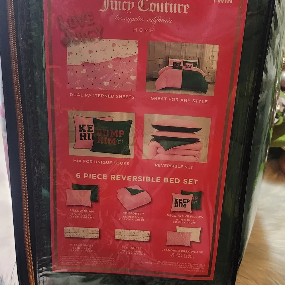Juicy Coulture 6 PIECE REVERSIBLE BED SET